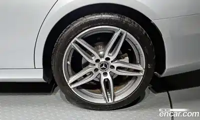 Mercedes-Benz E-Class 2018 2.0 автомат (гидро), миниатюра 7