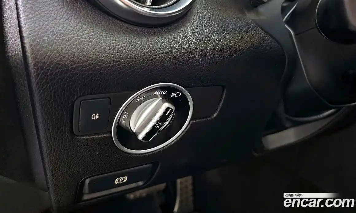 Mercedes-Benz SLK-Class 2012 1.8 гидро, фото 14 Mercedes-Benz SLK-Class 2012 1.8 гидро, фото 14