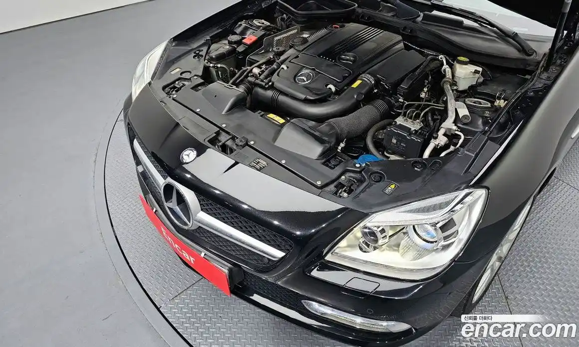 Mercedes-Benz SLK-Class 2012 1.8 гидро, фото 6 Mercedes-Benz SLK-Class 2012 1.8 гидро, фото 6