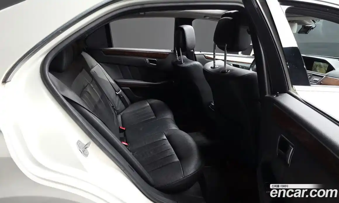 Mercedes-Benz E-Class 2012 3.5 автомат (гидро), фото 11