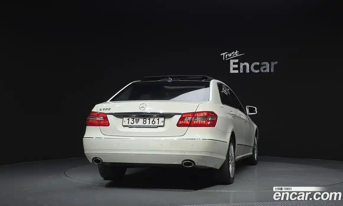 Mercedes-Benz E-Class 2012 3.5 автомат (гидро), фото 4