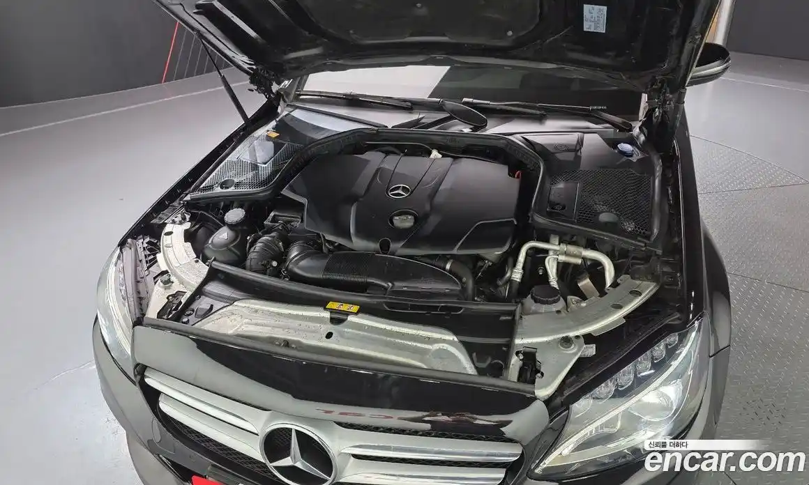 Mercedes-Benz C-Class 2016 2.1 гидро, фото 6 Mercedes-Benz C-Class 2016 2.1 гидро, фото 6