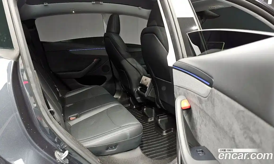 Tesla Model Y 2025 0.4 автомат (гидро), фото 18 Tesla Model Y 2025 0.4 автомат (гидро), фото 18