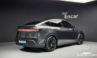 Tesla Model Y 2025 0.4 автомат (гидро), миниатюра 2 Tesla Model Y 2025 0.4 автомат (гидро), миниатюра 2