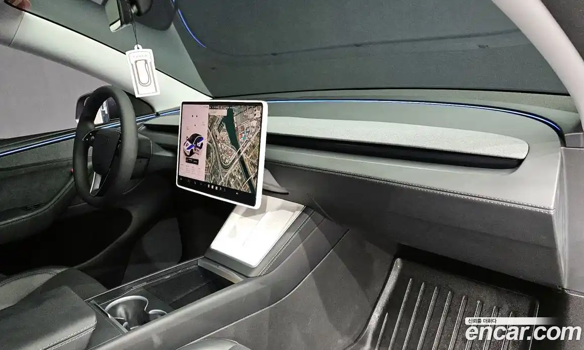Tesla Model Y 2025 0.4 автомат (гидро), фото 27 Tesla Model Y 2025 0.4 автомат (гидро), фото 27