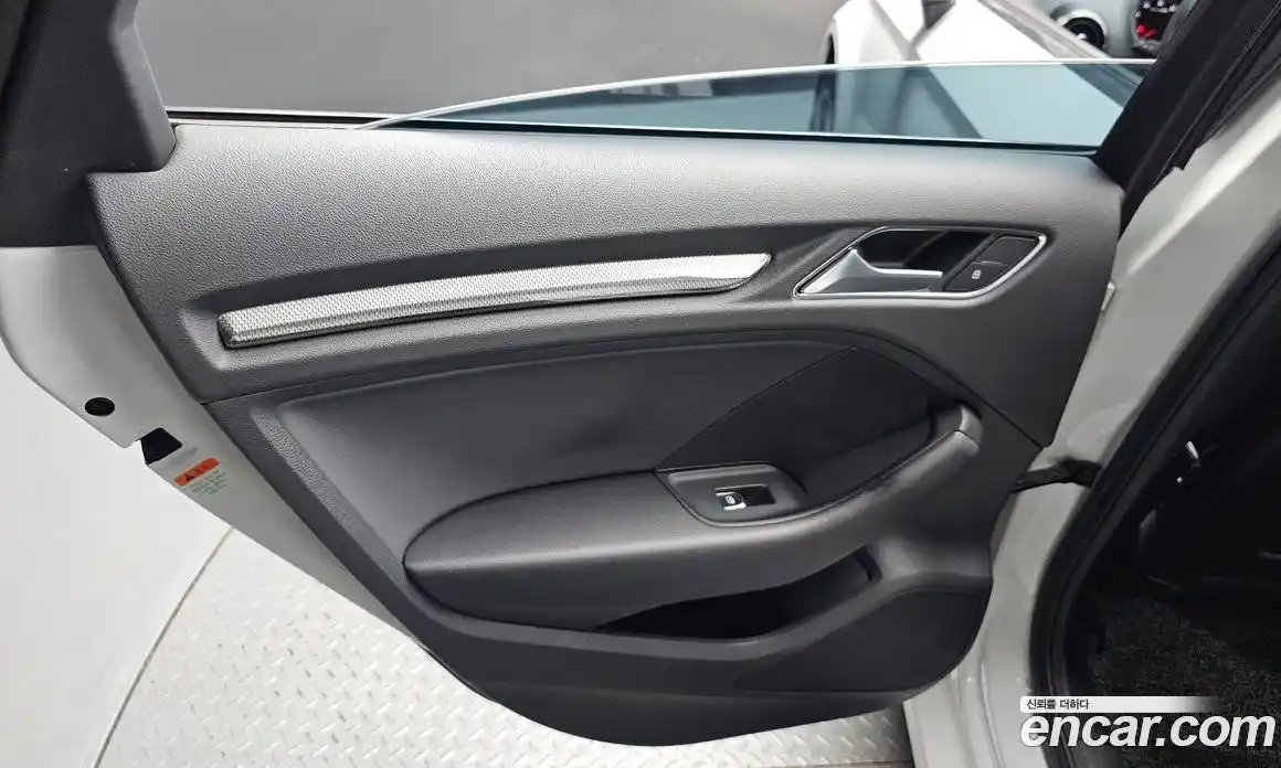 Audi A3 2019 2.0 автомат (гидро), фото 15