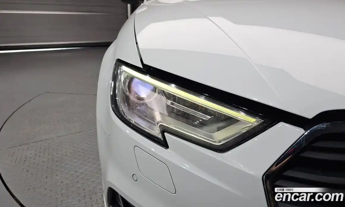 Audi A3 2019 2.0 автомат (гидро), фото 8