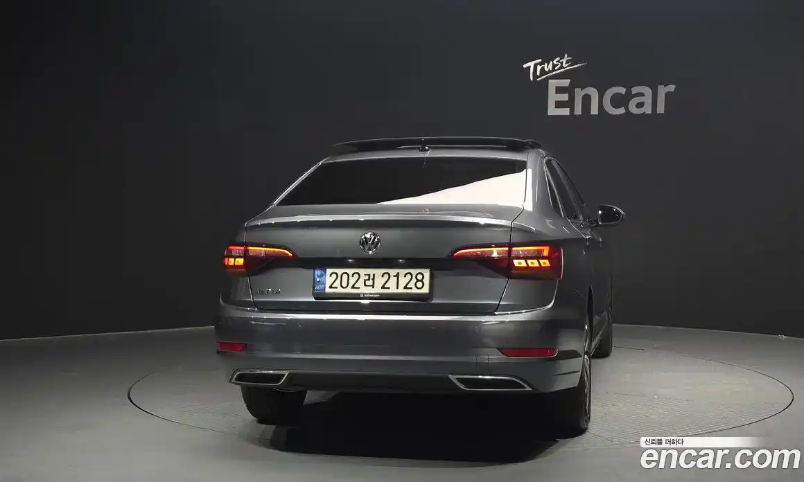 Volkswagen Jetta 2021 1.4 автомат (гидро), фото 4