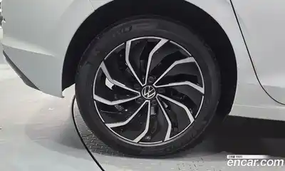 Volkswagen Golf 2022 2.0 автомат (гидро), миниатюра 5