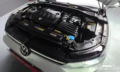 Volkswagen Golf 2022 2.0 автомат (гидро), миниатюра 6