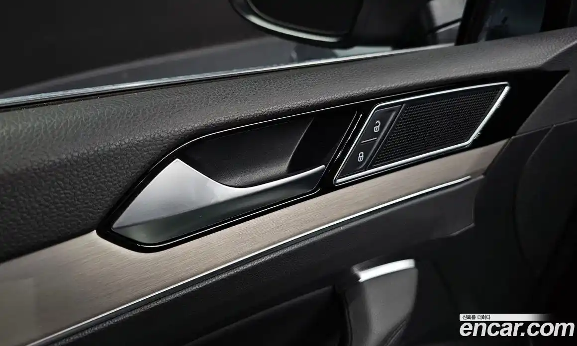 Volkswagen Passat 2018 2.0 автомат (гидро), фото 27