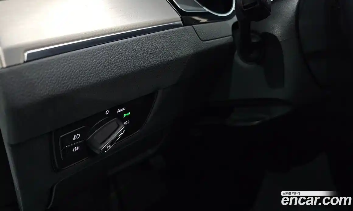 Volkswagen Passat 2018 2.0 автомат (гидро), фото 32