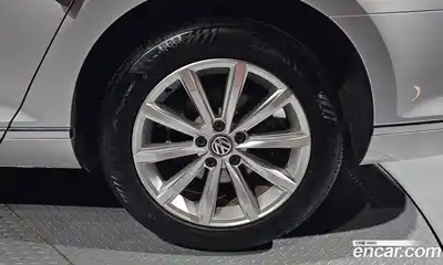 Volkswagen Passat 2018 2.0 автомат (гидро), миниатюра 7