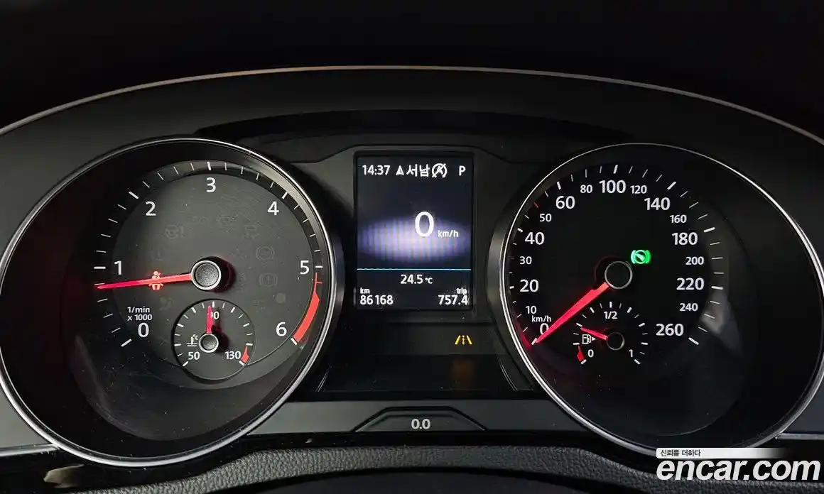 Volkswagen Passat 2018 2.0 автомат (гидро), фото 11