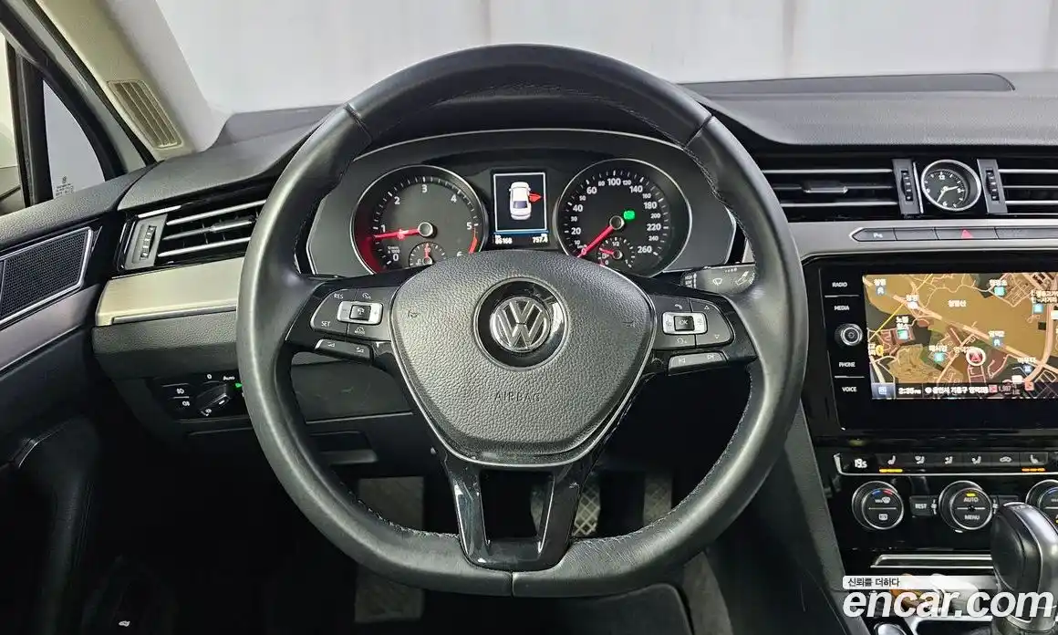Volkswagen Passat 2018 2.0 автомат (гидро), фото 19