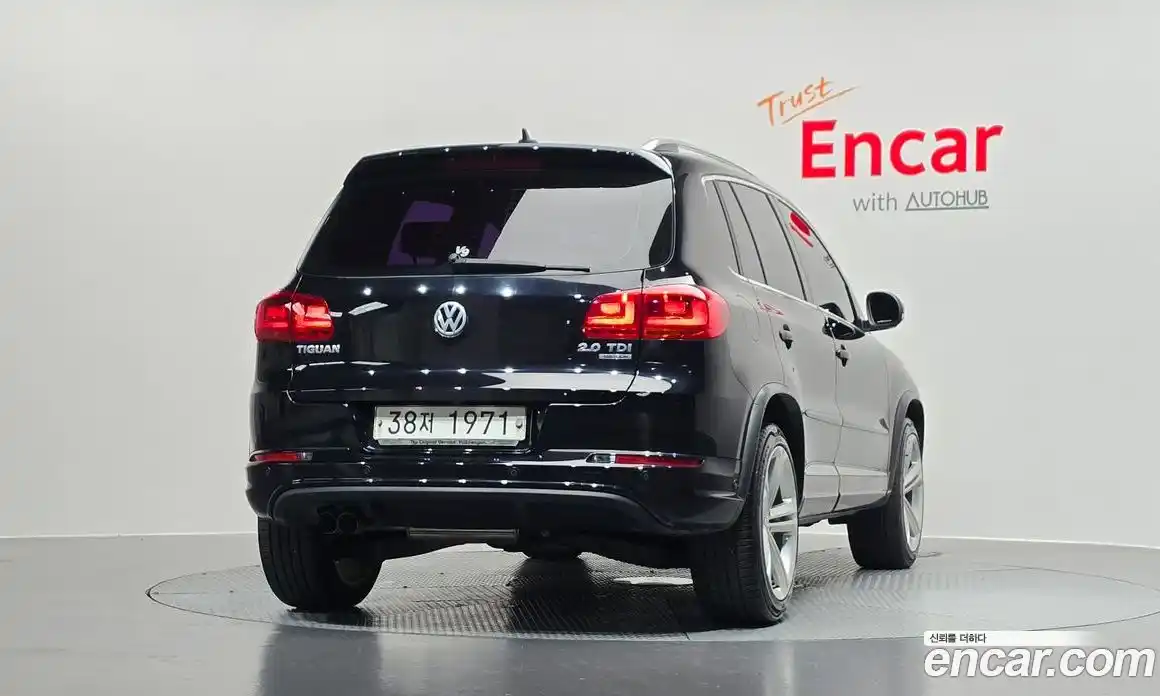 Volkswagen Tiguan 2015 2.0 автомат (гидро), фото 4