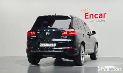 Volkswagen Tiguan 2015 2.0 автомат (гидро), миниатюра 4
