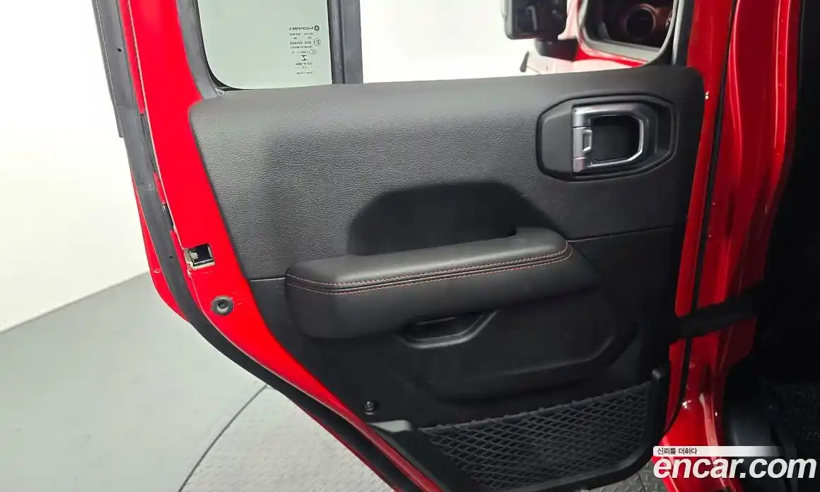 Jeep Wrangler 2023 2.0 автомат (гидро), фото 14