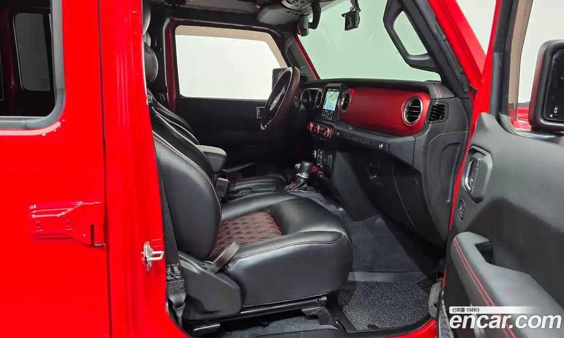 Jeep Wrangler 2023 2.0 автомат (гидро), фото 15
