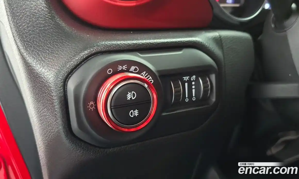 Jeep Wrangler 2023 2.0 автомат (гидро), фото 25