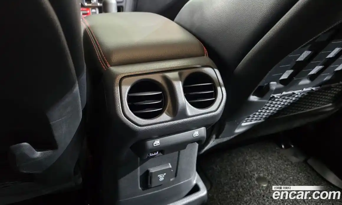 Jeep Wrangler 2023 2.0 автомат (гидро), фото 32