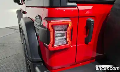 Jeep Wrangler 2023 2.0 автомат (гидро), миниатюра 8