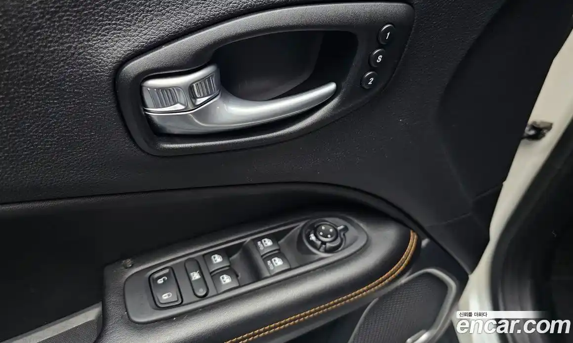 Jeep Compass 2021 2.4 автомат (гидро), фото 16