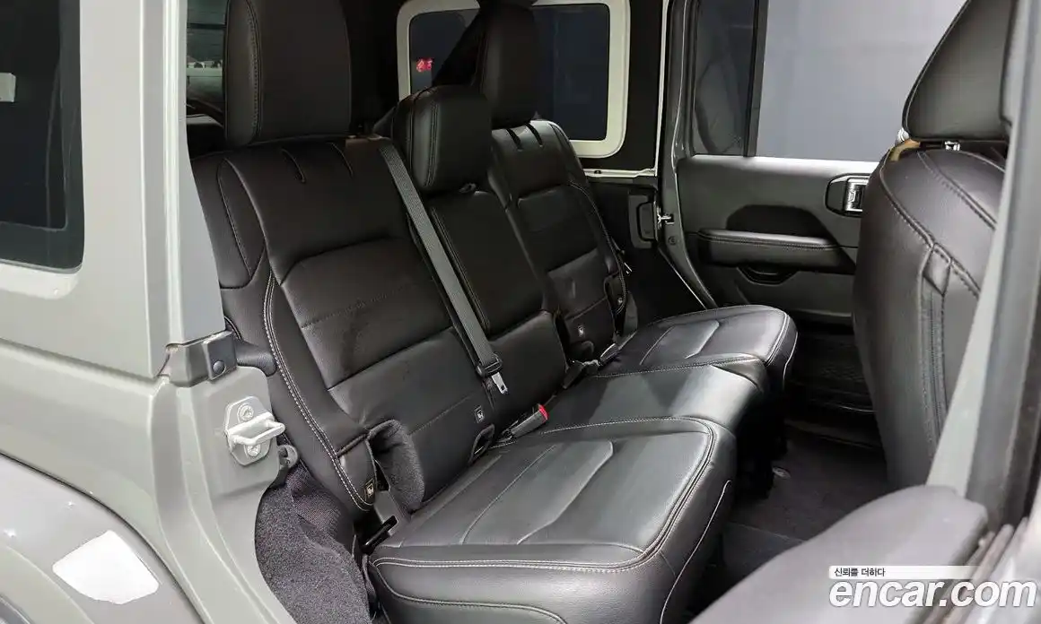 Jeep Wrangler 2022 2.0 автомат (гидро), фото 17