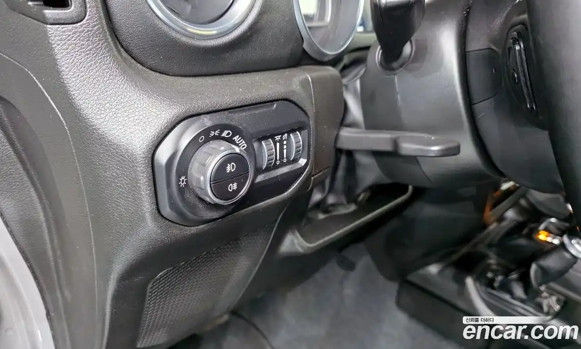 Jeep Wrangler 2022 2.0 автомат (гидро), фото 25