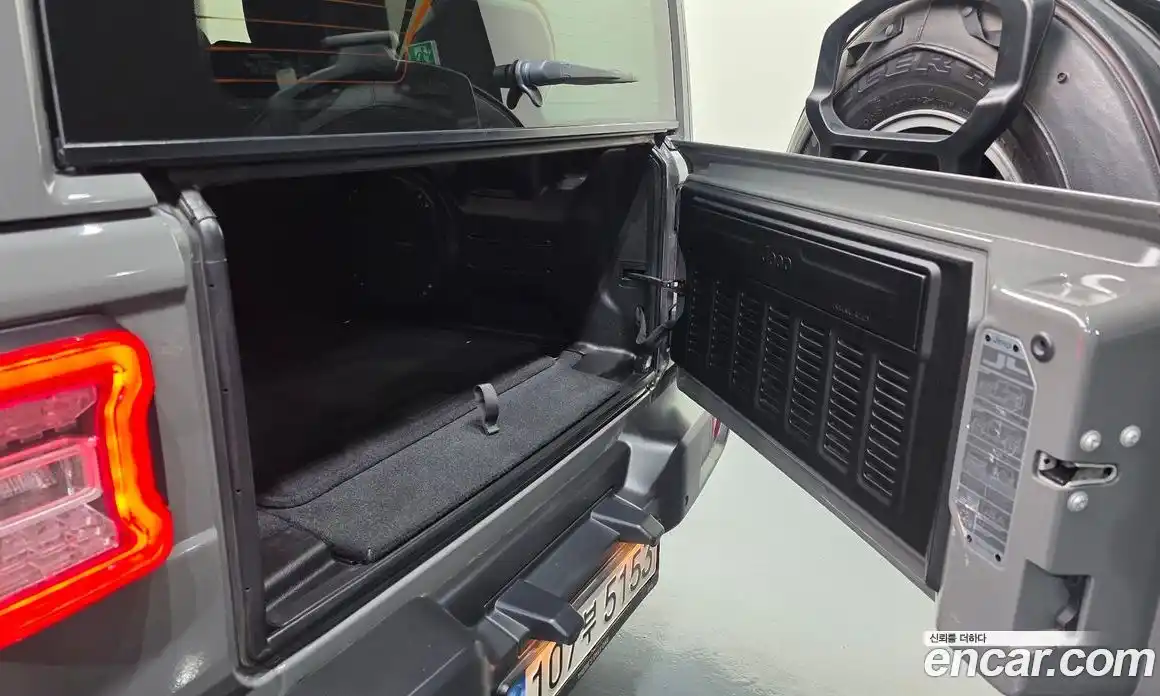 Jeep Wrangler 2022 2.0 автомат (гидро), фото 34