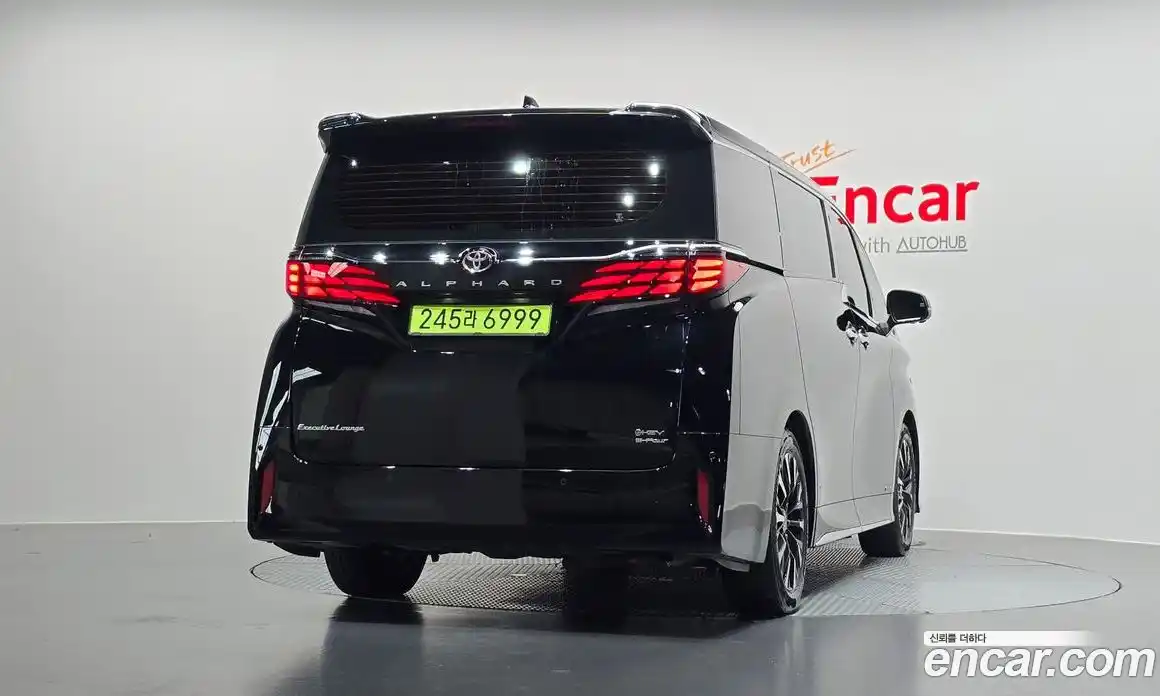 Toyota Alphard 2025 2.5 автомат (гидро), фото 4