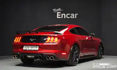 Ford Mustang 2018 2.3 автомат (гидро), миниатюра 2