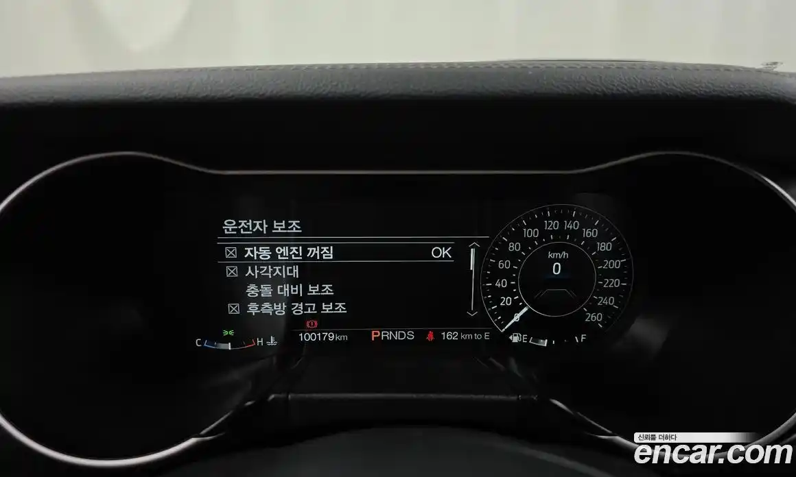 Ford Mustang 2018 2.3 автомат (гидро), фото 8