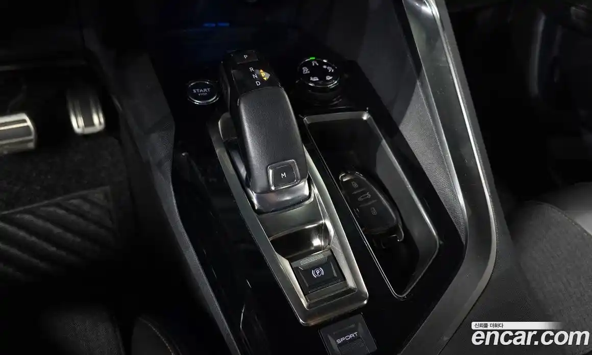 Peugeot 5008 2019 1.5 автомат (гидро), фото 12