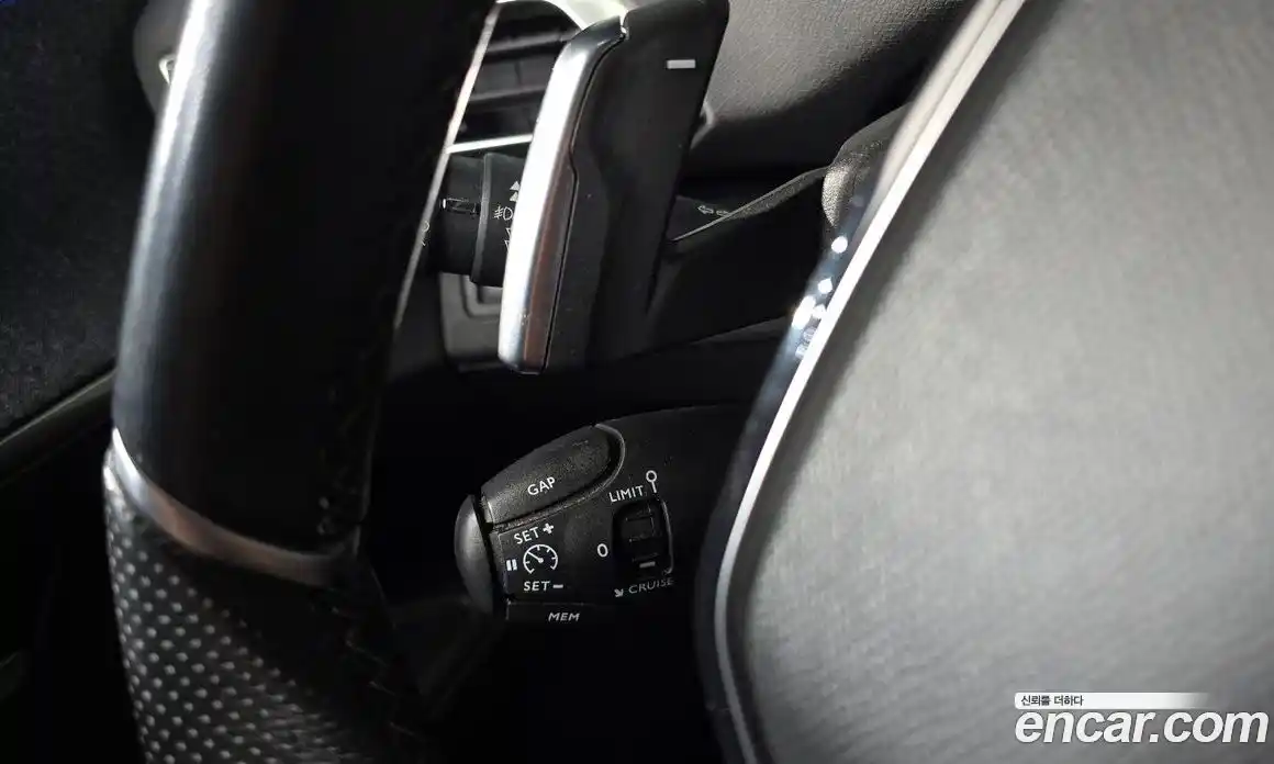 Peugeot 5008 2019 1.5 автомат (гидро), фото 32