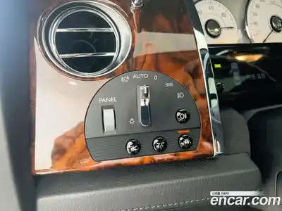 Rolls-Royce Ghost 2018 6.6 автомат (гидро), миниатюра 11 Rolls-Royce Ghost 2018 6.6 автомат (гидро), миниатюра 11