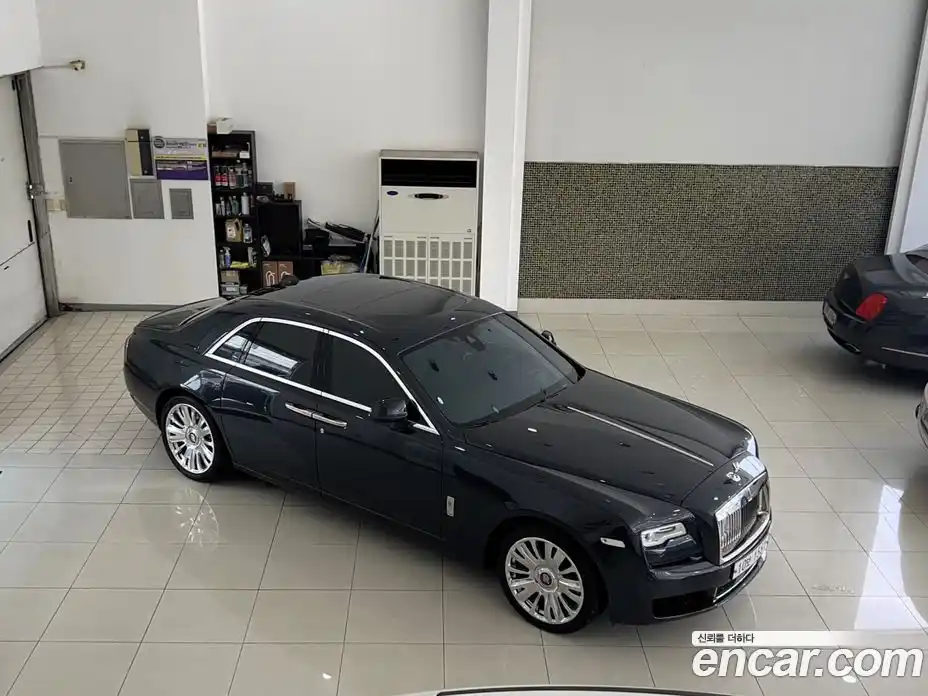 Rolls-Royce Ghost 2018 6.6 автомат (гидро), фото 20 Rolls-Royce Ghost 2018 6.6 автомат (гидро), фото 20