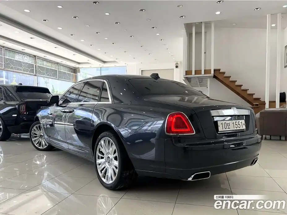 Rolls-Royce Ghost 2018 6.6 автомат (гидро), фото 2 Rolls-Royce Ghost 2018 6.6 автомат (гидро), фото 2