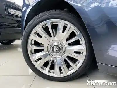 Rolls-Royce Ghost 2018 6.6 автомат (гидро), миниатюра 5 Rolls-Royce Ghost 2018 6.6 автомат (гидро), миниатюра 5