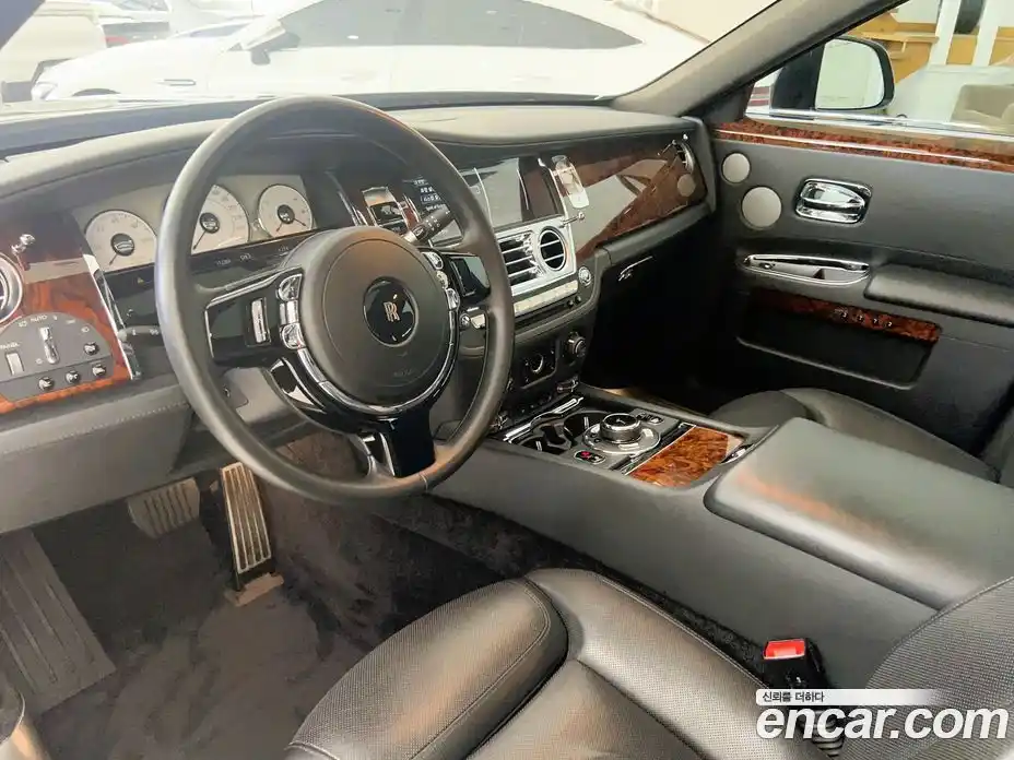 Rolls-Royce Ghost 2018 6.6 автомат (гидро), фото 10 Rolls-Royce Ghost 2018 6.6 автомат (гидро), фото 10