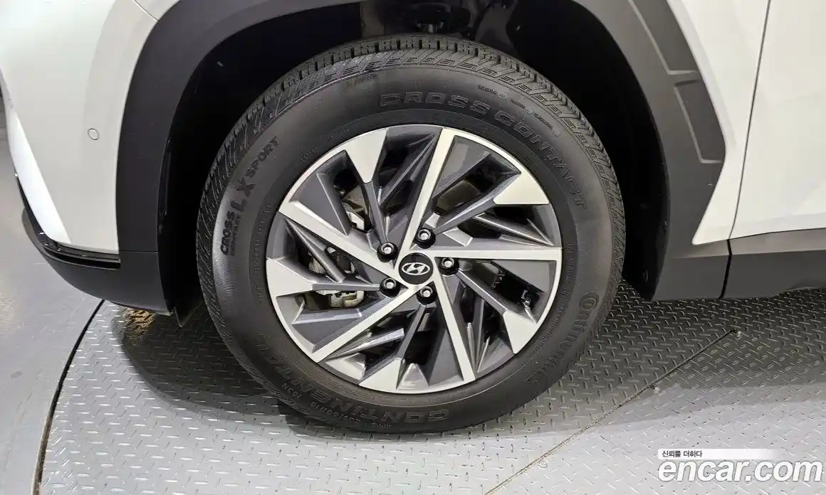 Hyundai Tucson 2022 1.6 автомат (гидро), фото 5