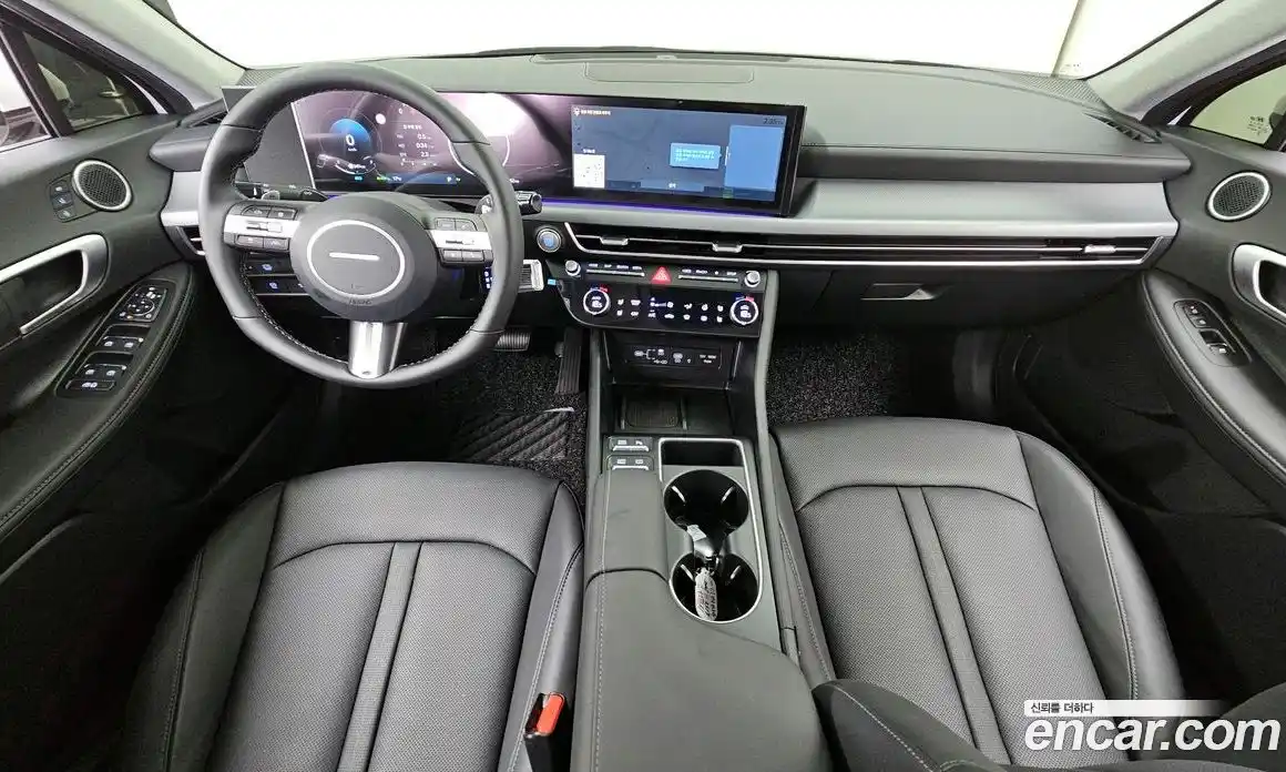 Hyundai Sonata 2025 2.0 автомат (гидро), фото 7