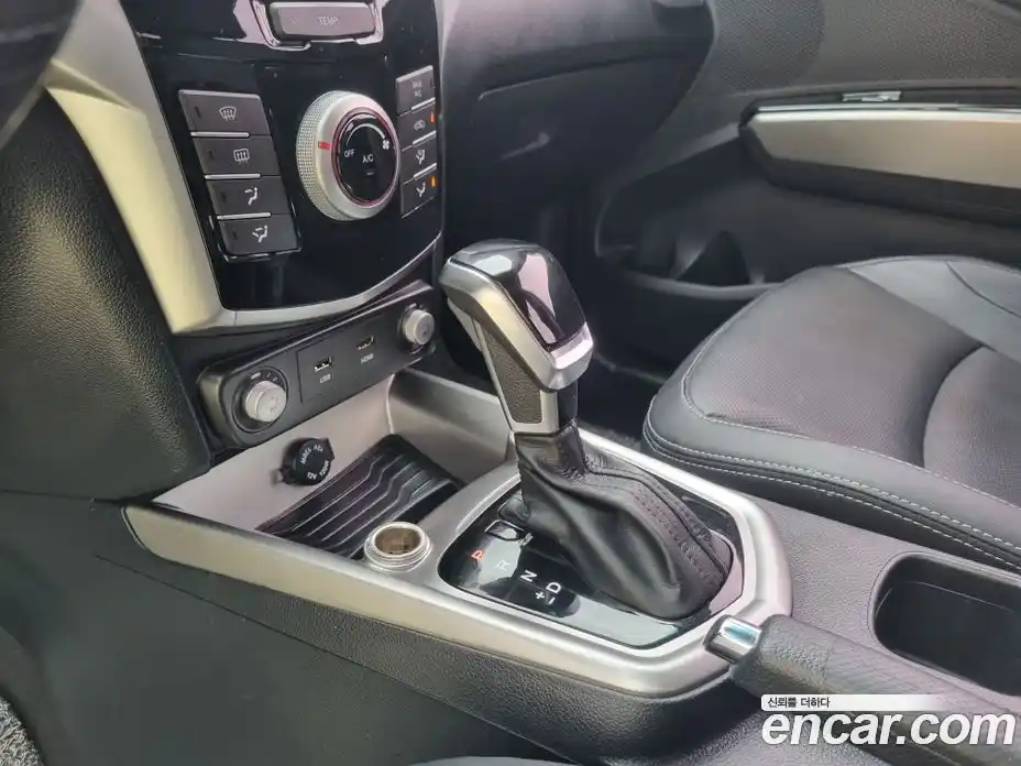 SsangYong TIBOLI 2019 1.6 автомат (гидро), фото 13