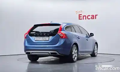 Volvo V60 2015 2.0 автомат (гидро), миниатюра 2