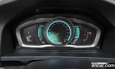 Volvo V60 2015 2.0 автомат (гидро), миниатюра 8