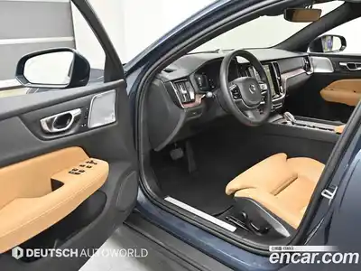 Volvo V60 2024 2.0 автомат (гидро), миниатюра 11