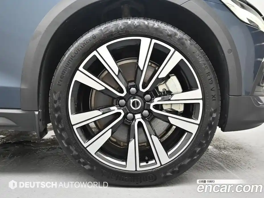 Volvo V60 2024 2.0 автомат (гидро), фото 5