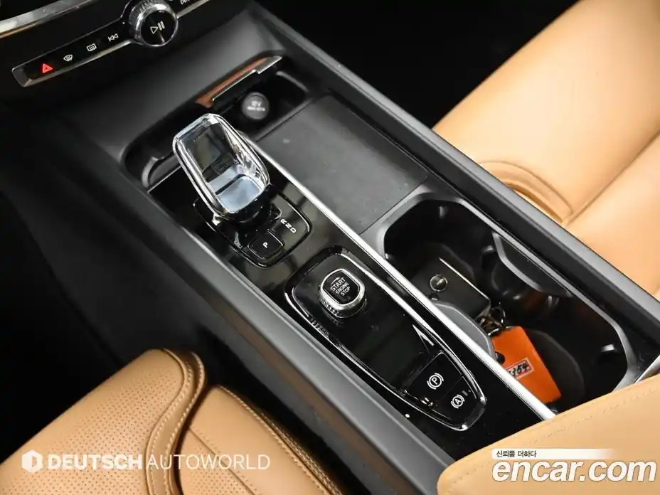Volvo V60 2024 2.0 автомат (гидро), фото 9