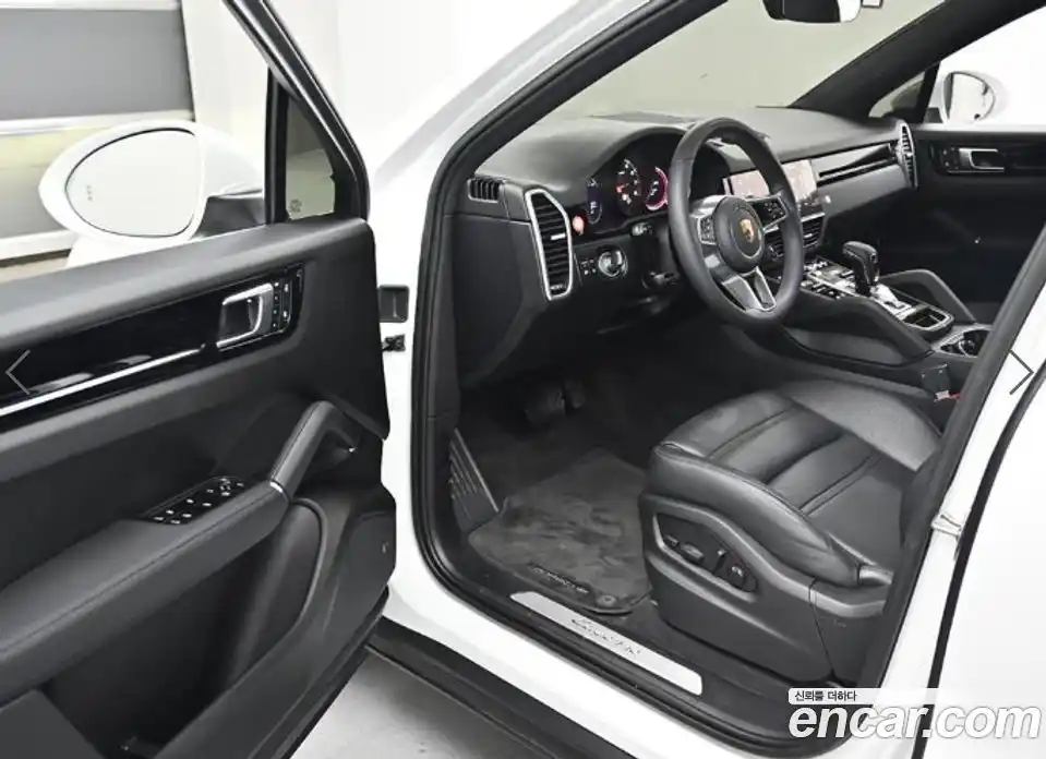 Porsche Cayenne 2023 3.0 автомат (гидро), фото 11
