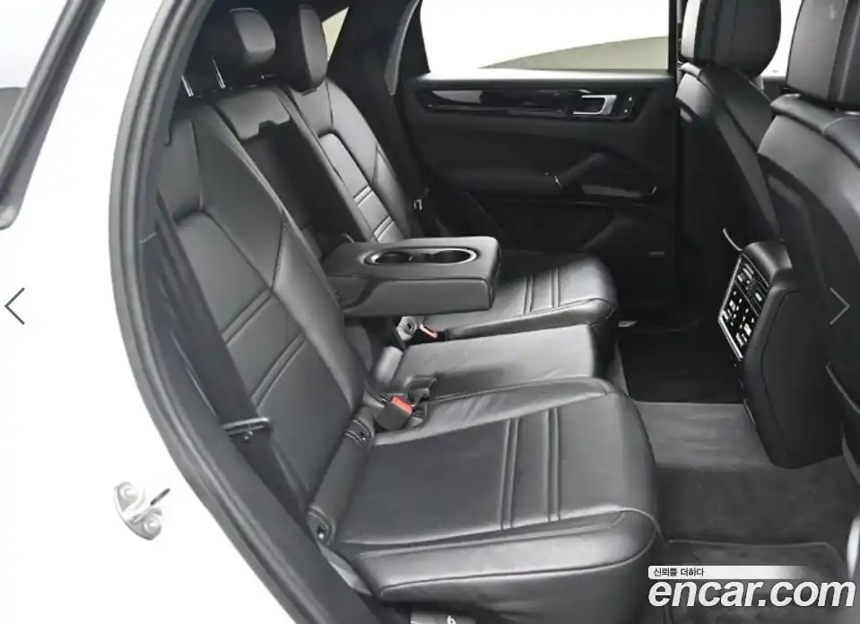 Porsche Cayenne 2023 3.0 автомат (гидро), фото 12